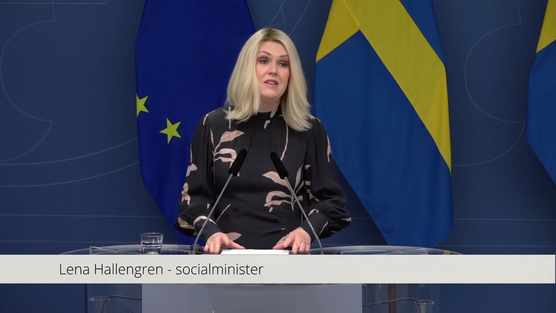 Lena Hallengren, ministre suédoise des Affaires sociales, lors de la conférence de presse annonçant le lancement d'une enquête sur les activités d'adoption à l'étranger de la Suède au cours des dernières décennies