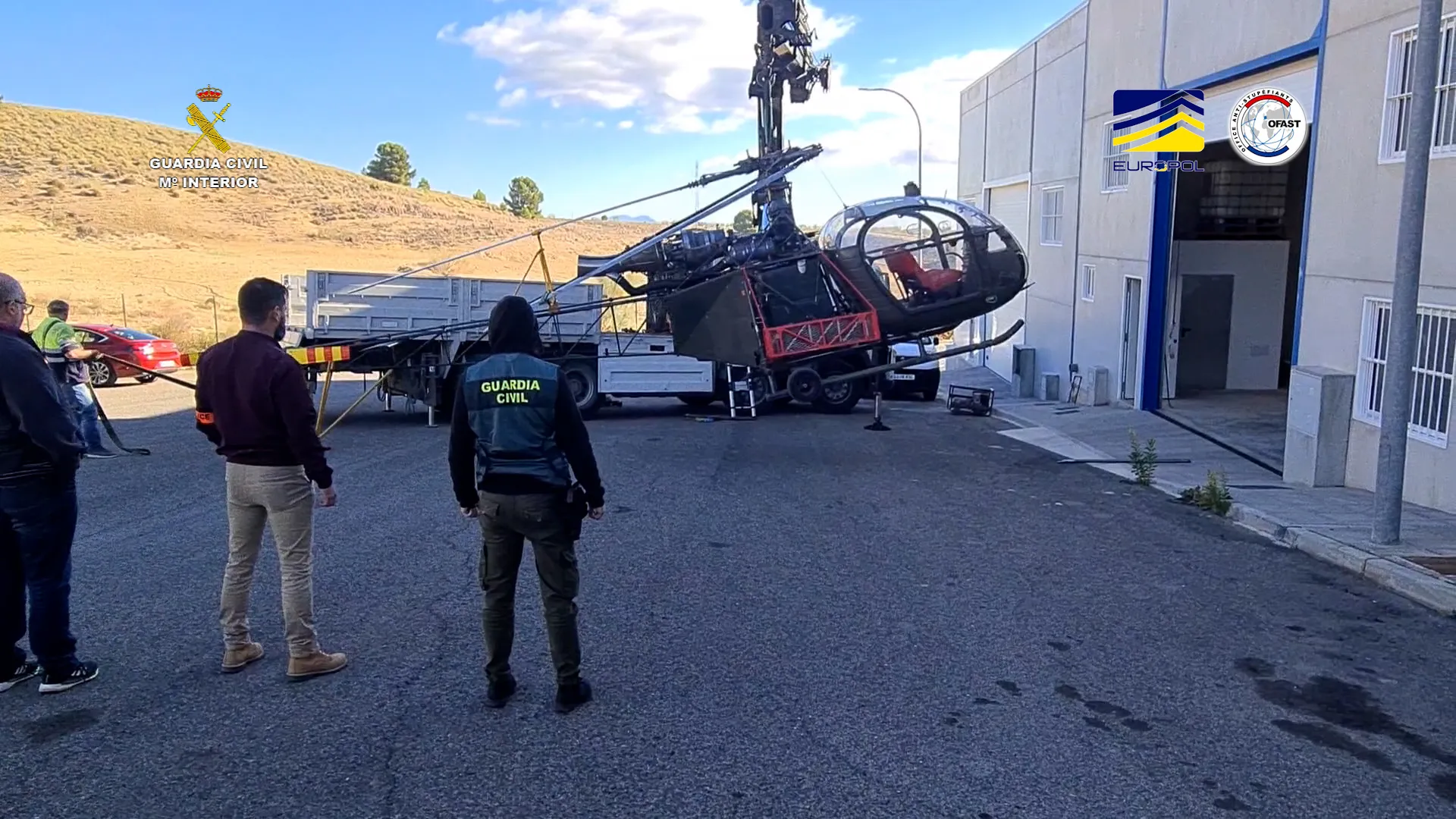 Un hélicoptère saisi utilisé pour le trafic de drogue du Maroc vers l'Espagne