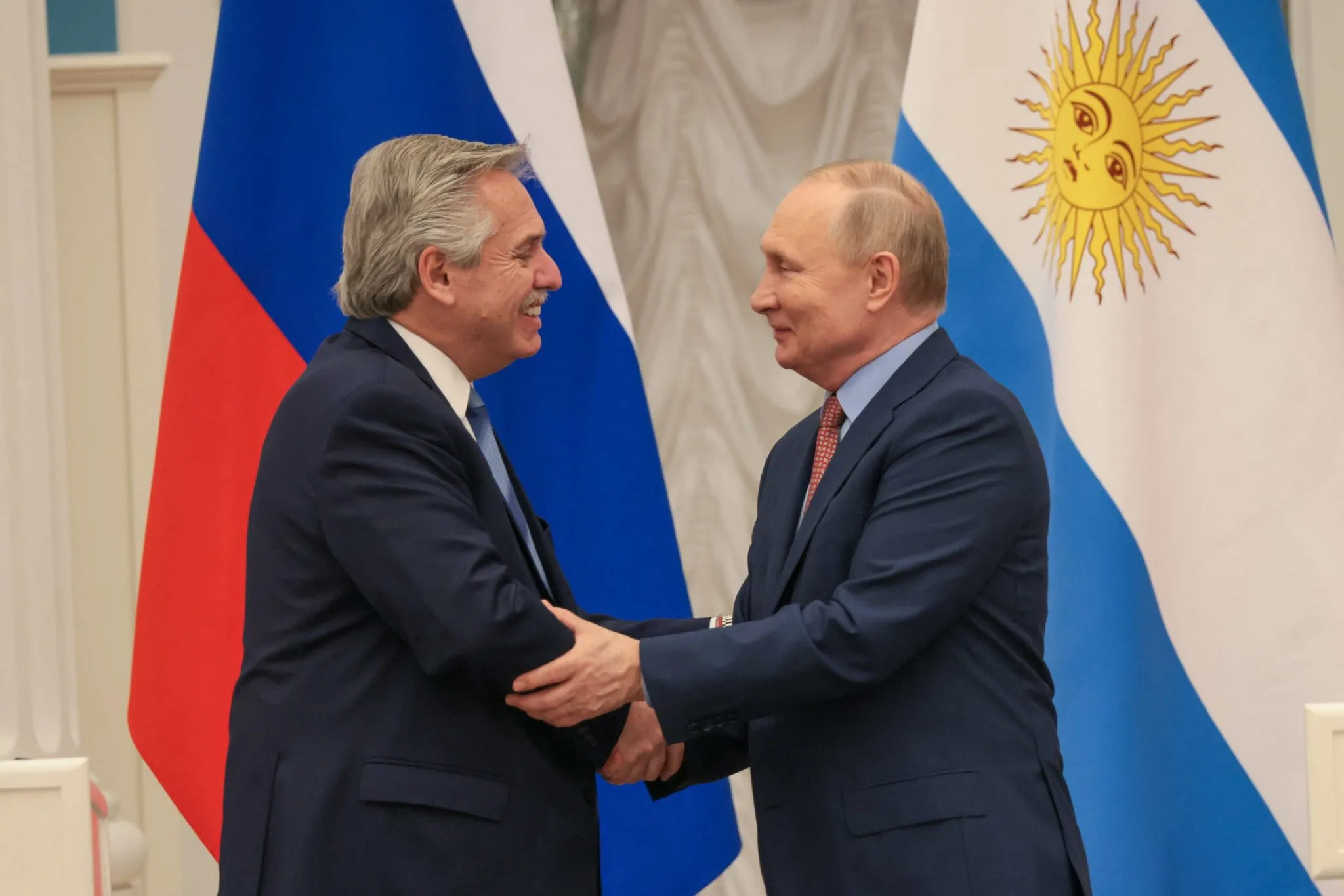 Les présidents argentin Alberto Fernández et russe Vladimir Poutine