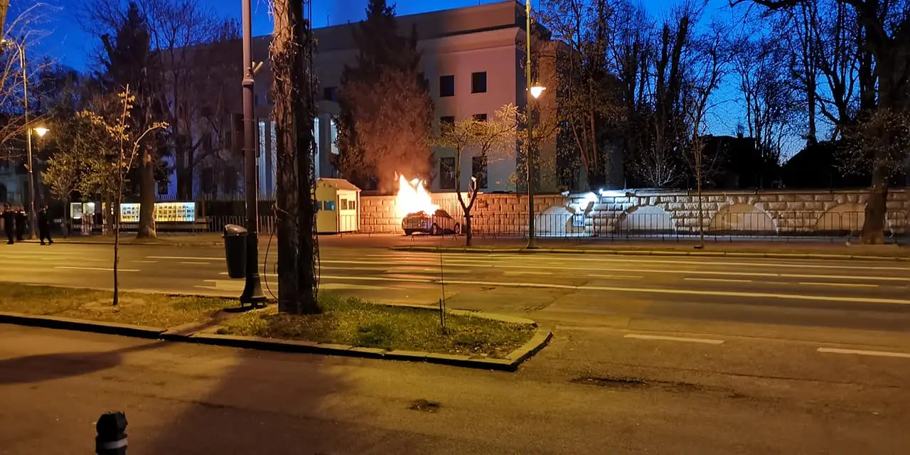 Car on fire at the Russian embassy in Bucharest, Romania