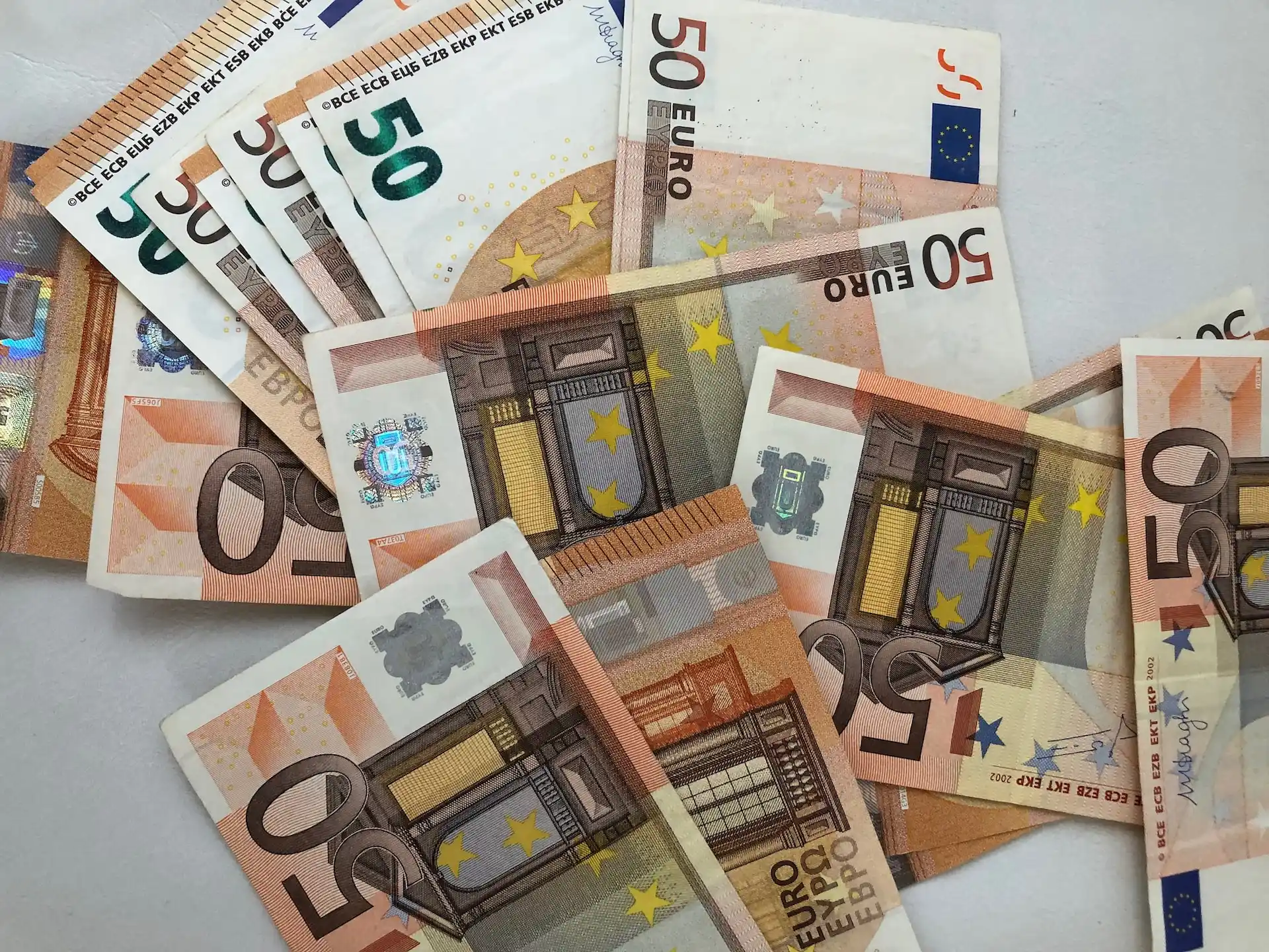 Italy euro banknote