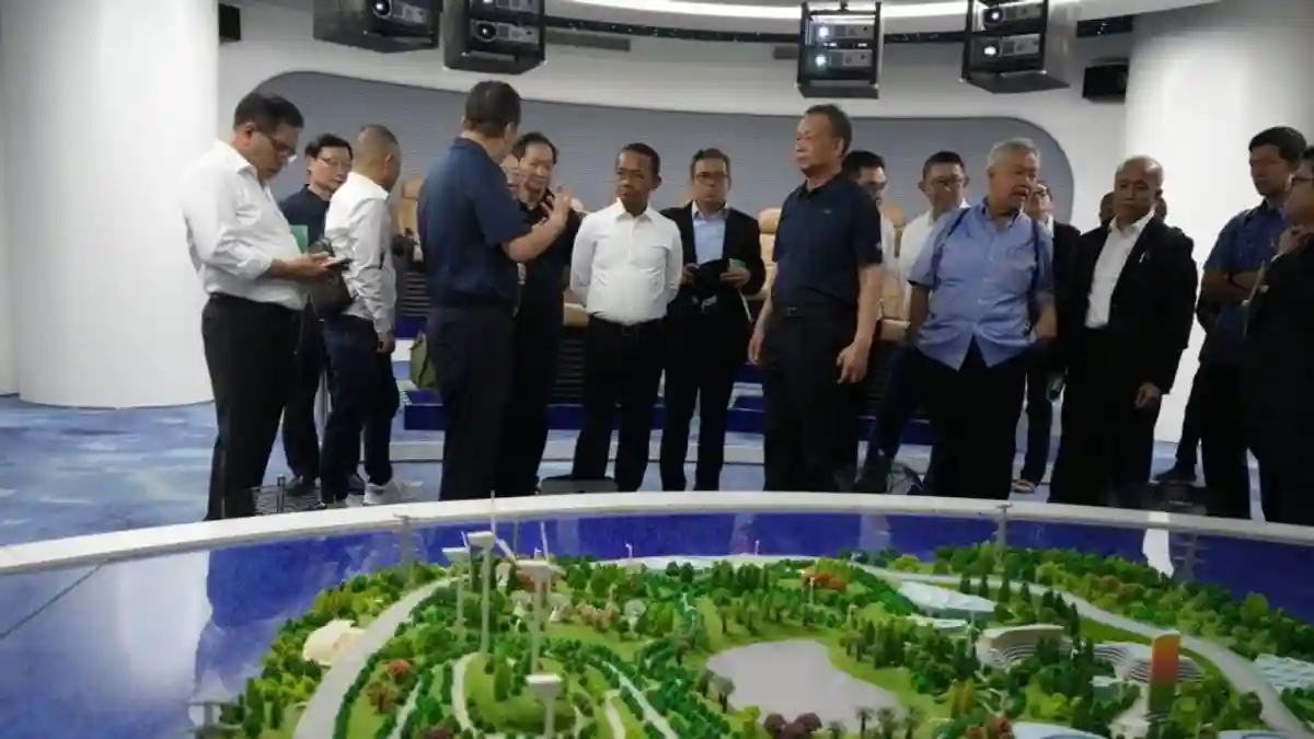 Indonesia visit to China about the Eco-city project