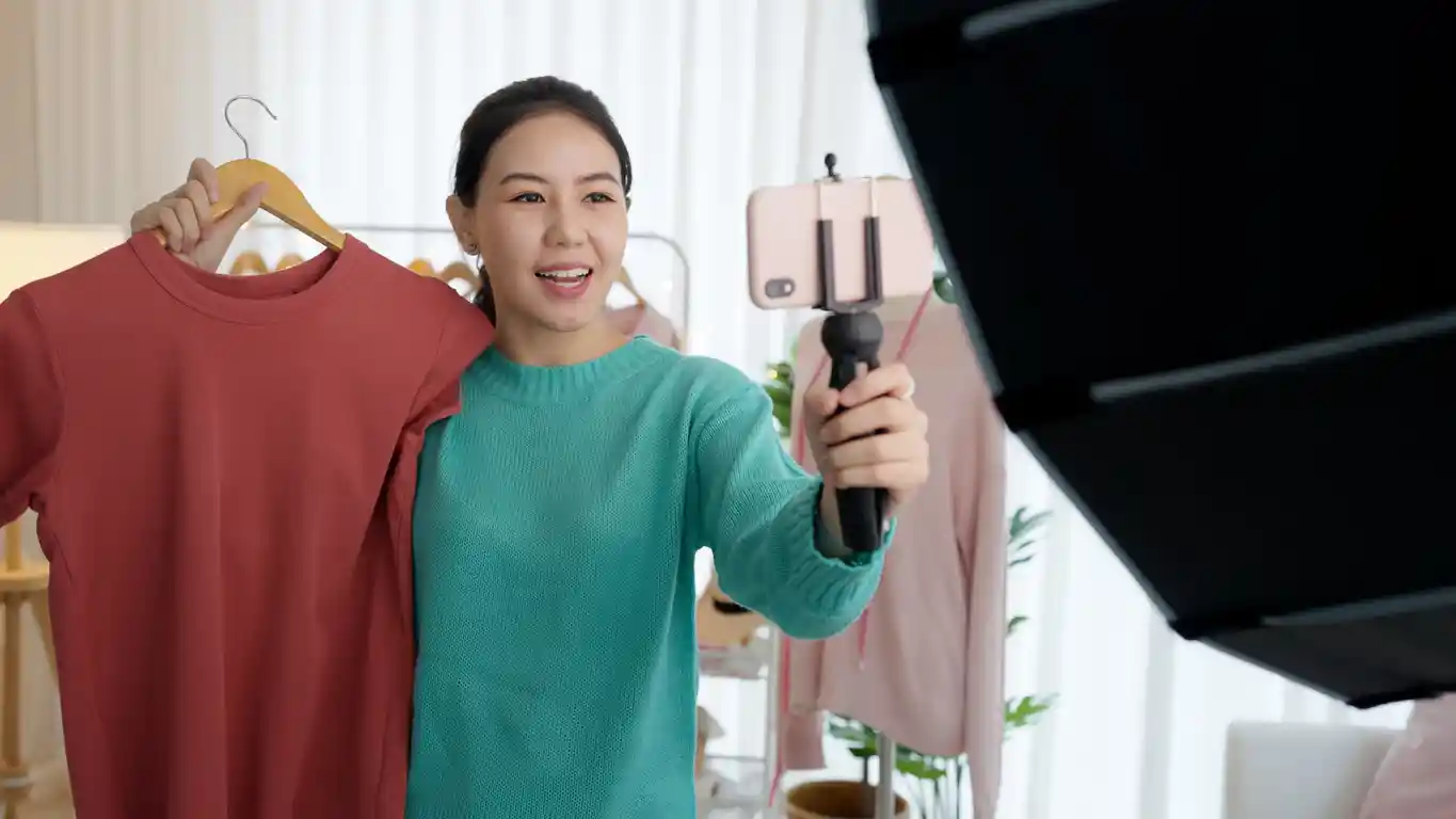 Social commerce